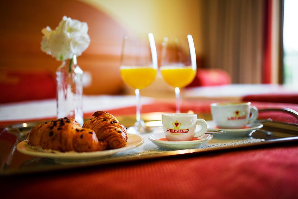 Hotel Venko Dobrovo Cameră foto